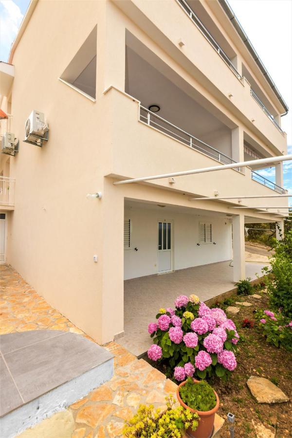 Apartment Ante Razanj Exterior photo