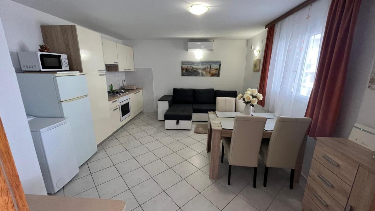 Apartment Ante Razanj Exterior photo