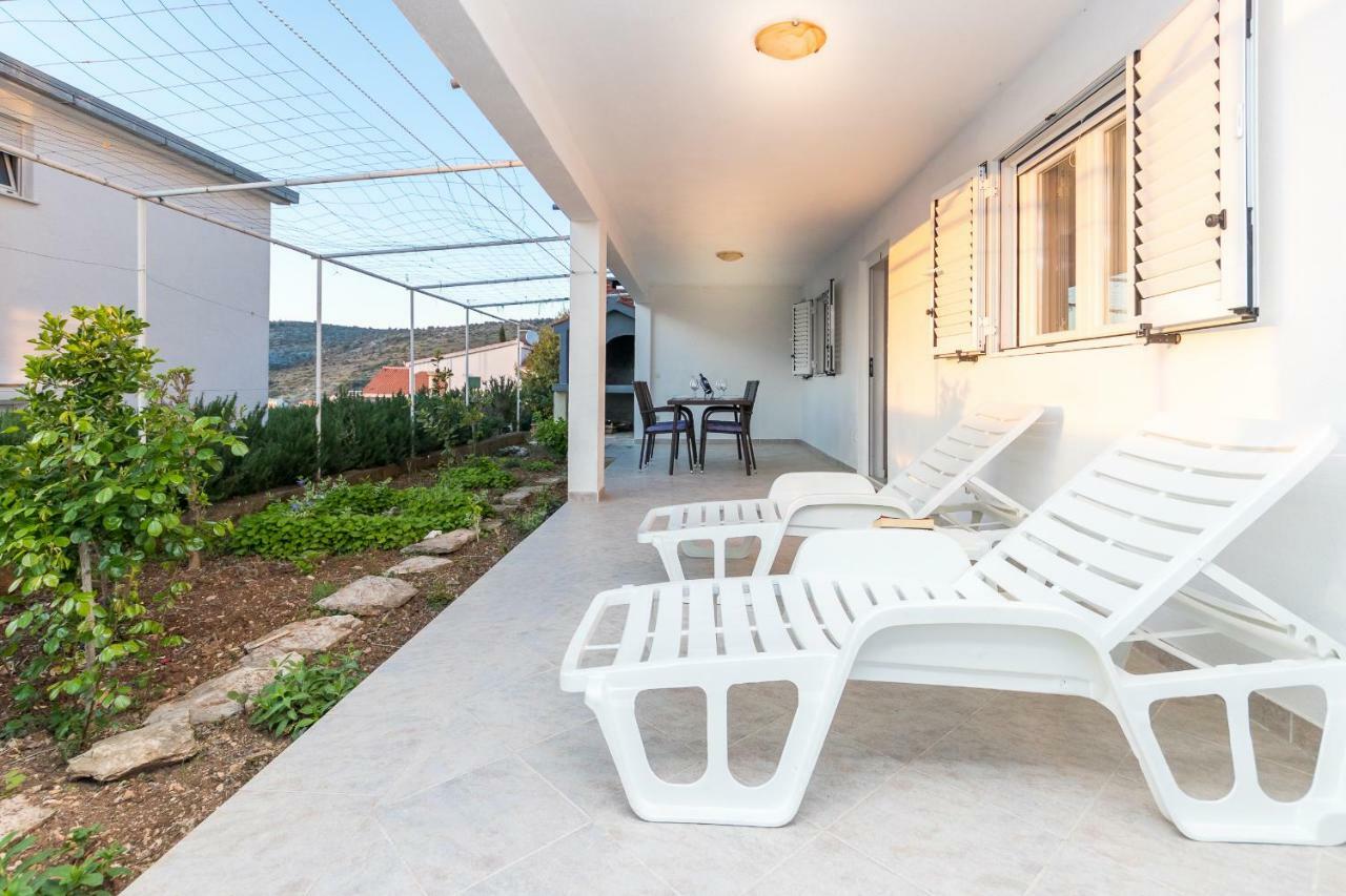 Apartment Ante Razanj Exterior photo